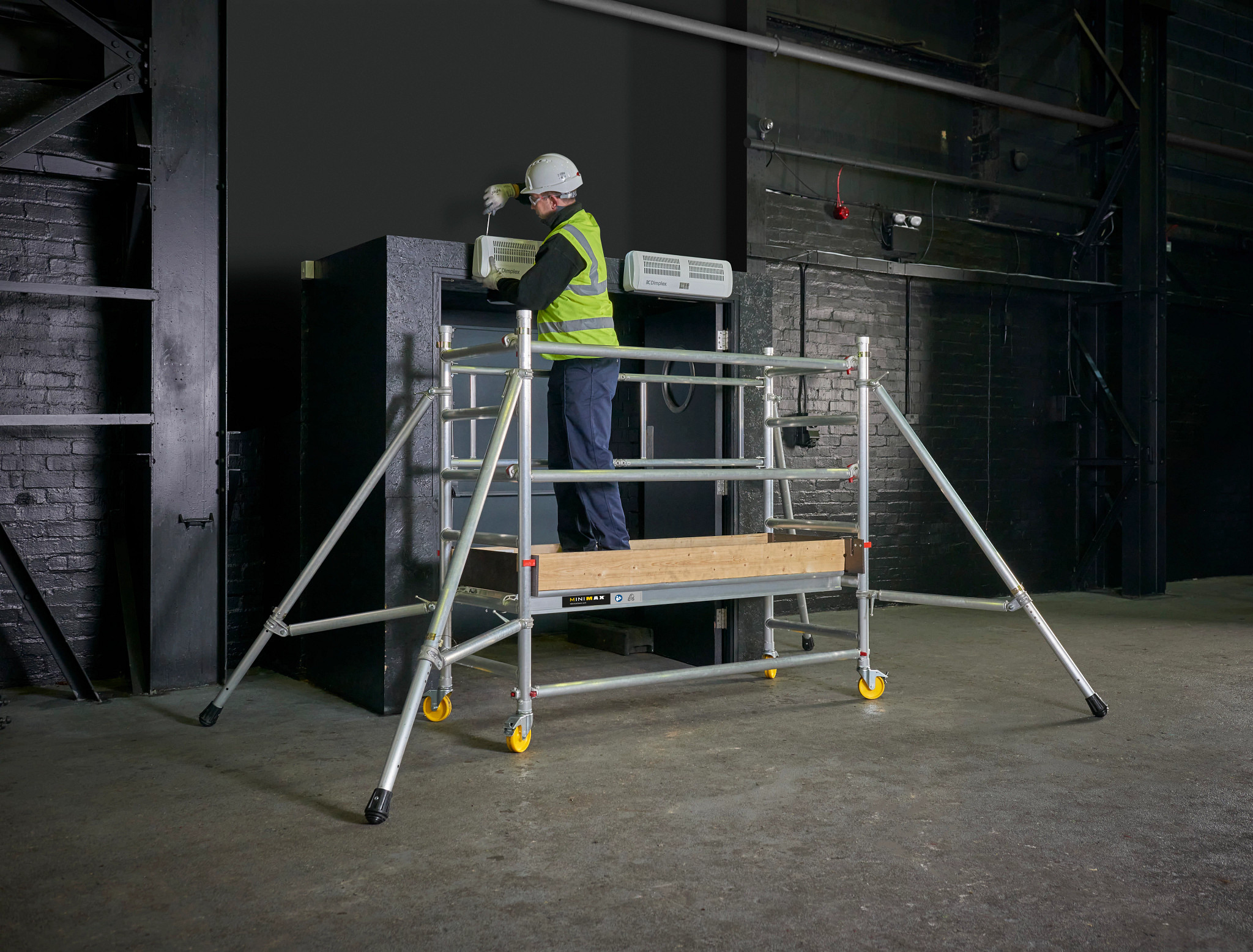 38060600 | Access Towers | Werner UK