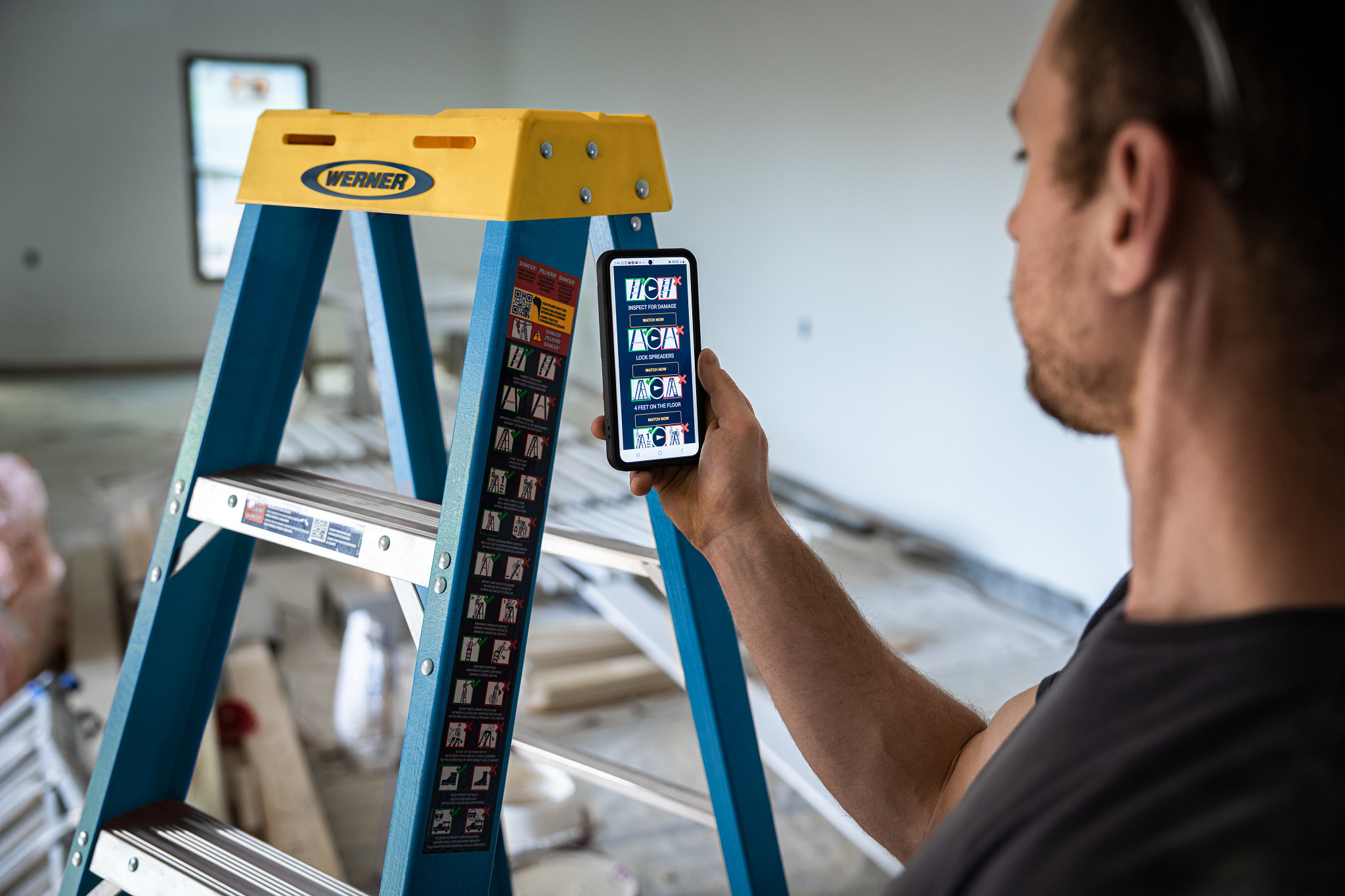 6006CA | Step Ladders | Werner