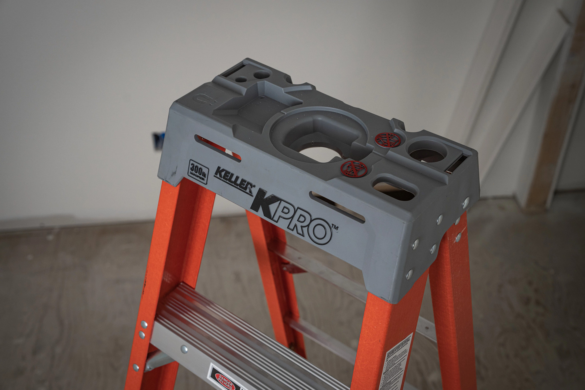 970_EI_LadderTopEmpty.jpeg?w=