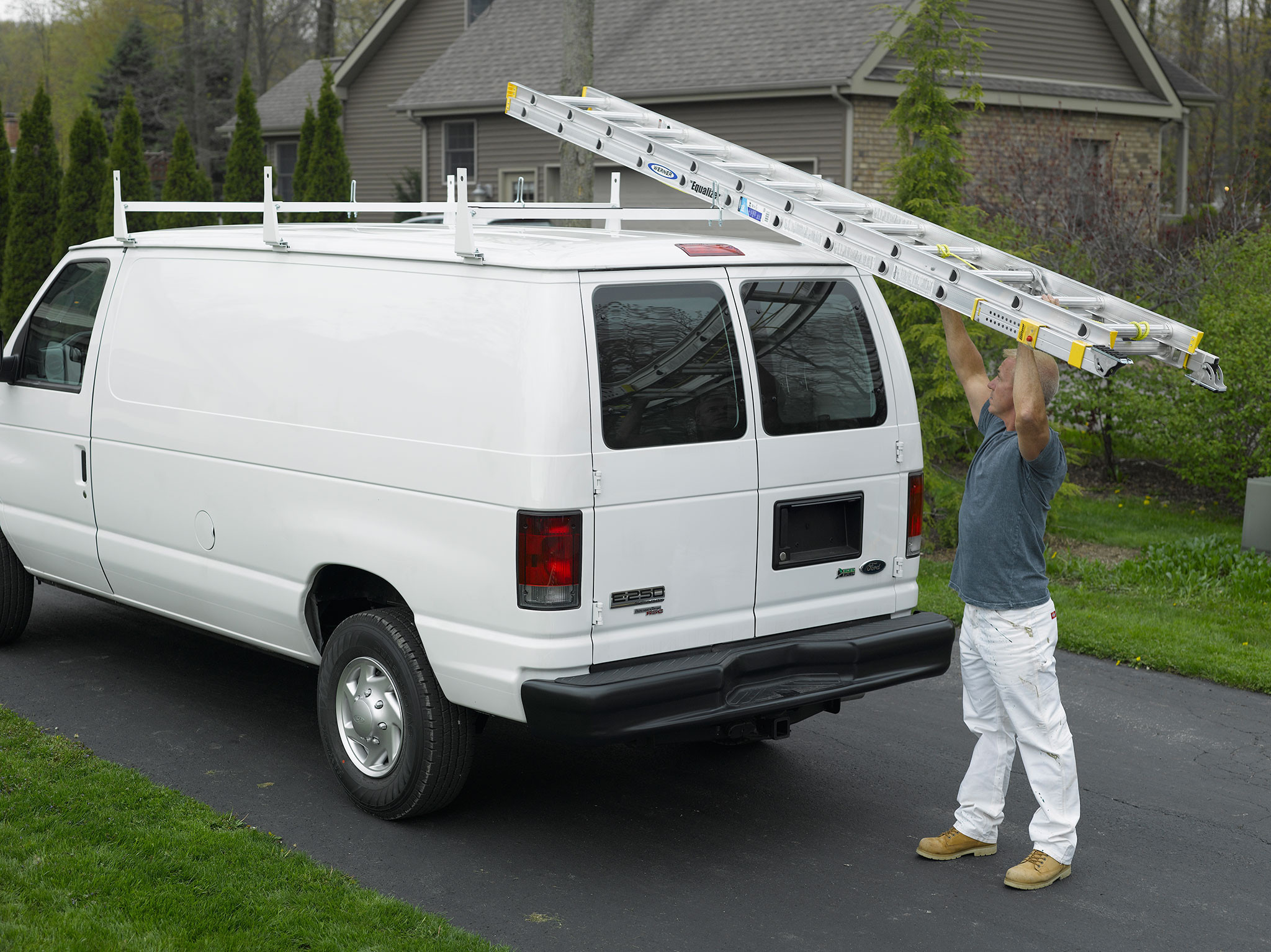 2003 Ford Excursion Roof Rack With Ladder Universal Black Van Bar