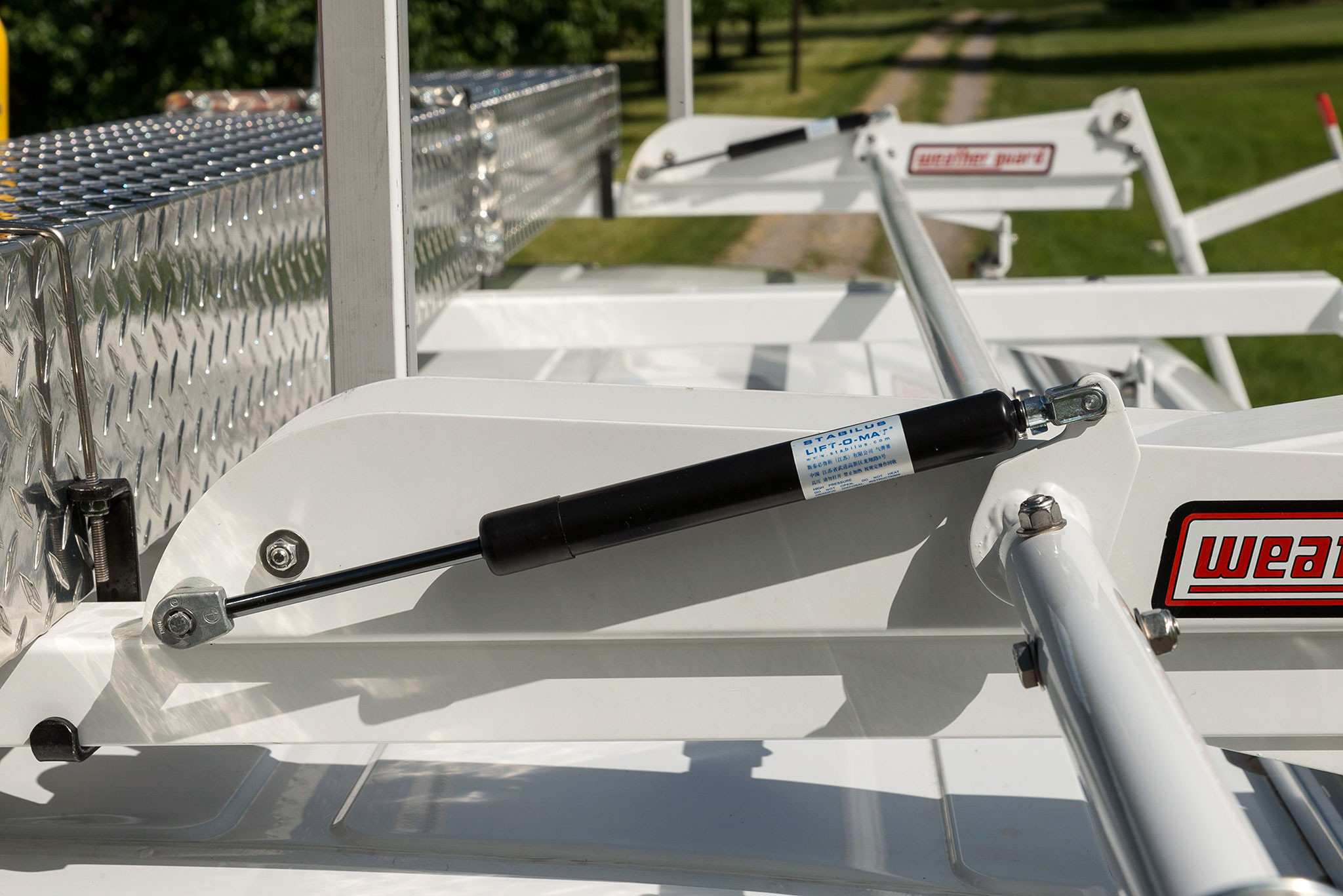 2271-3-01 | Van Racks | WEATHER GUARD