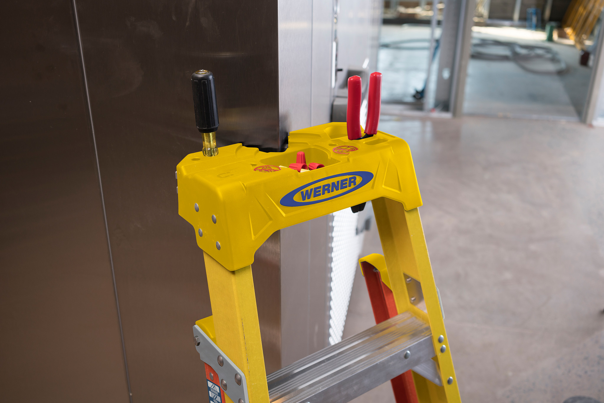 L7308 | Step Ladders | Werner
