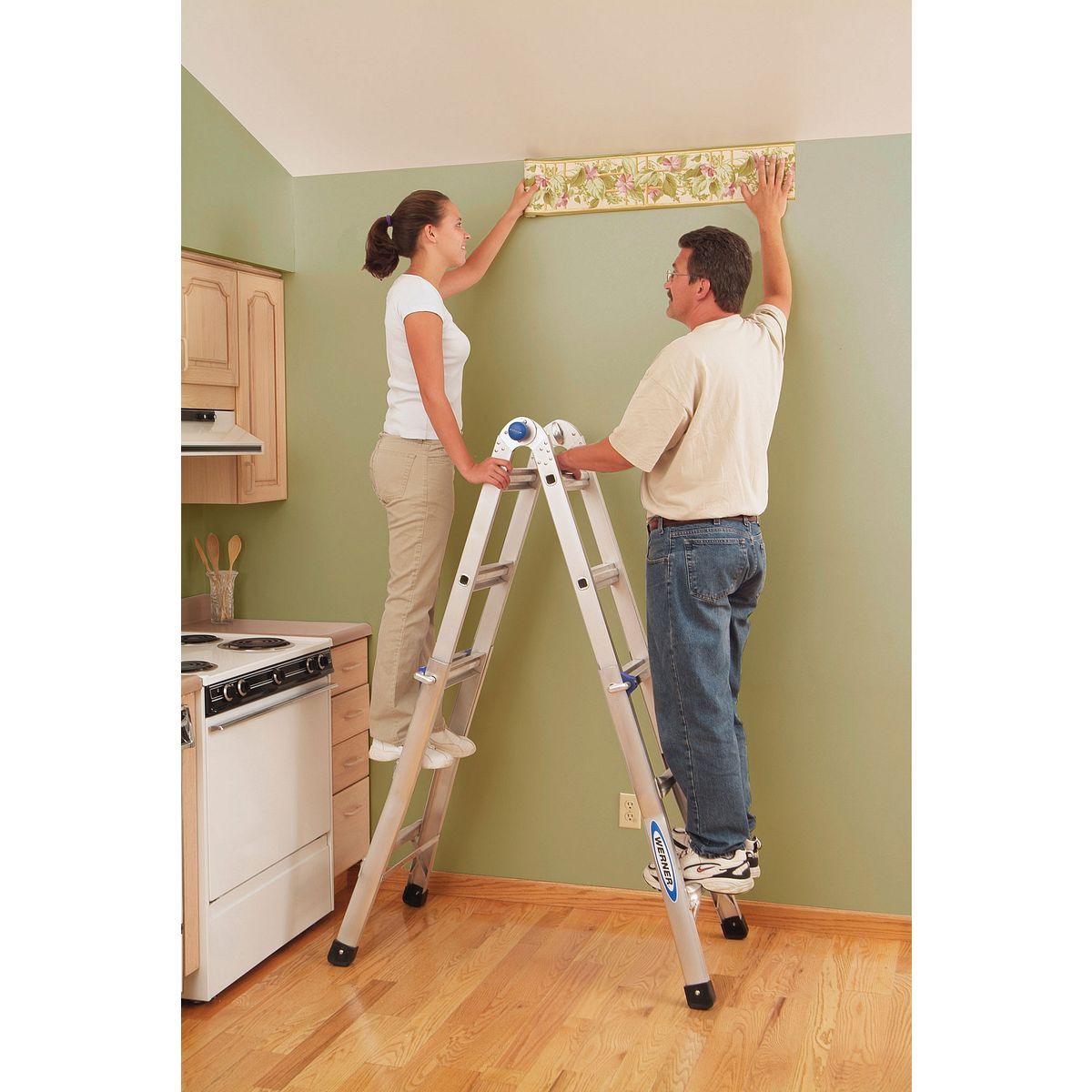 Werner 13 online foot folding ladder