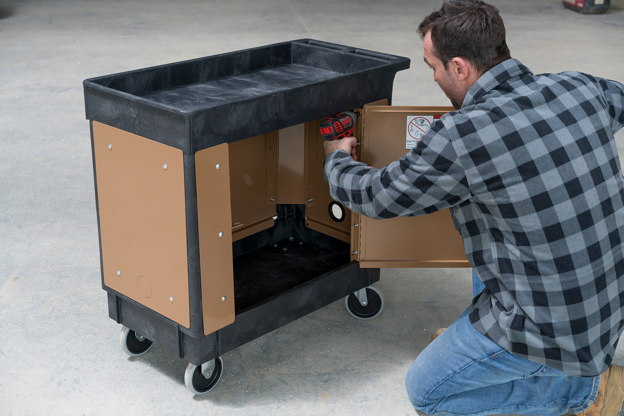 CA-02 | Mobile Work Stations | KNAACK