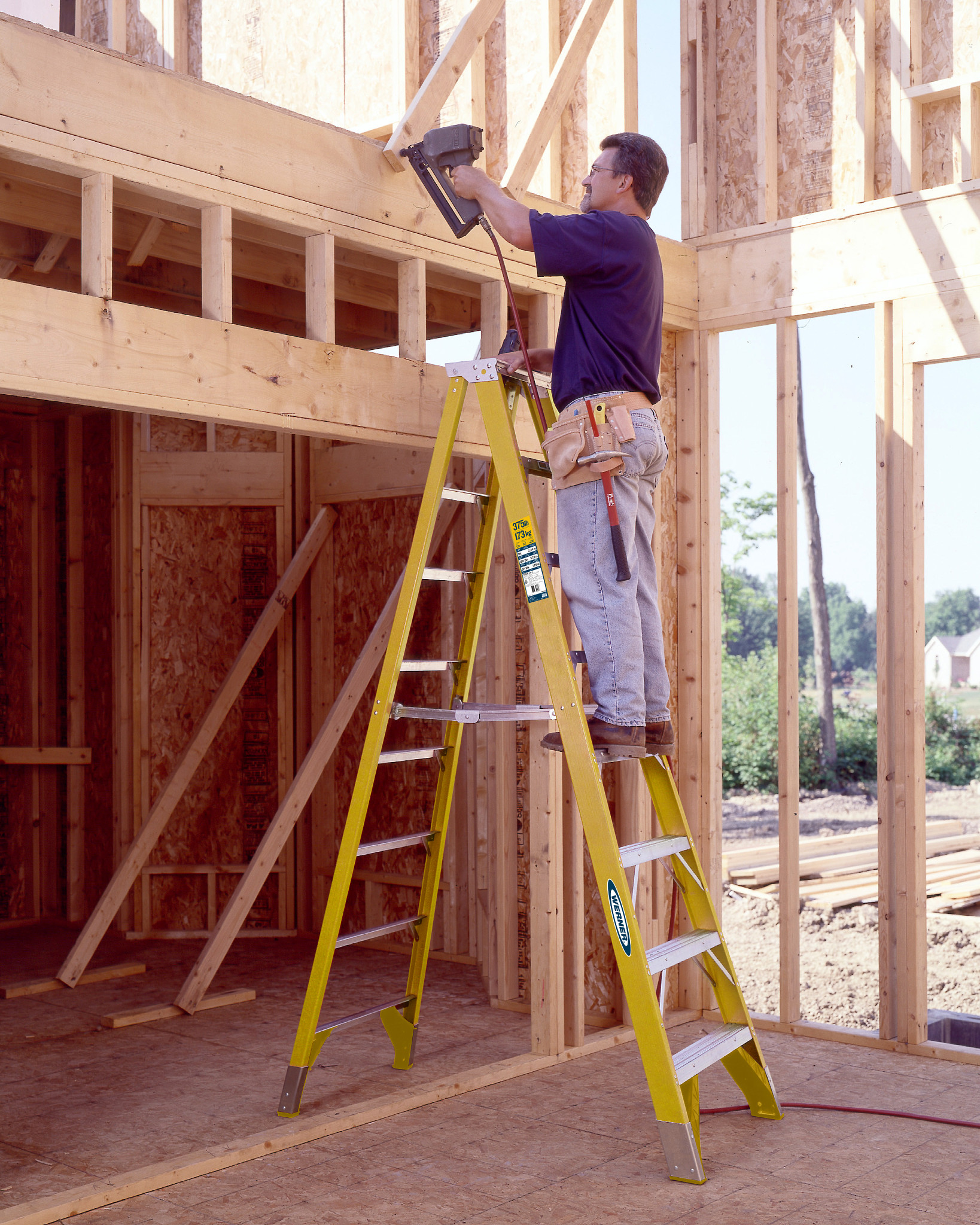 7408 | Step Ladders | Werner