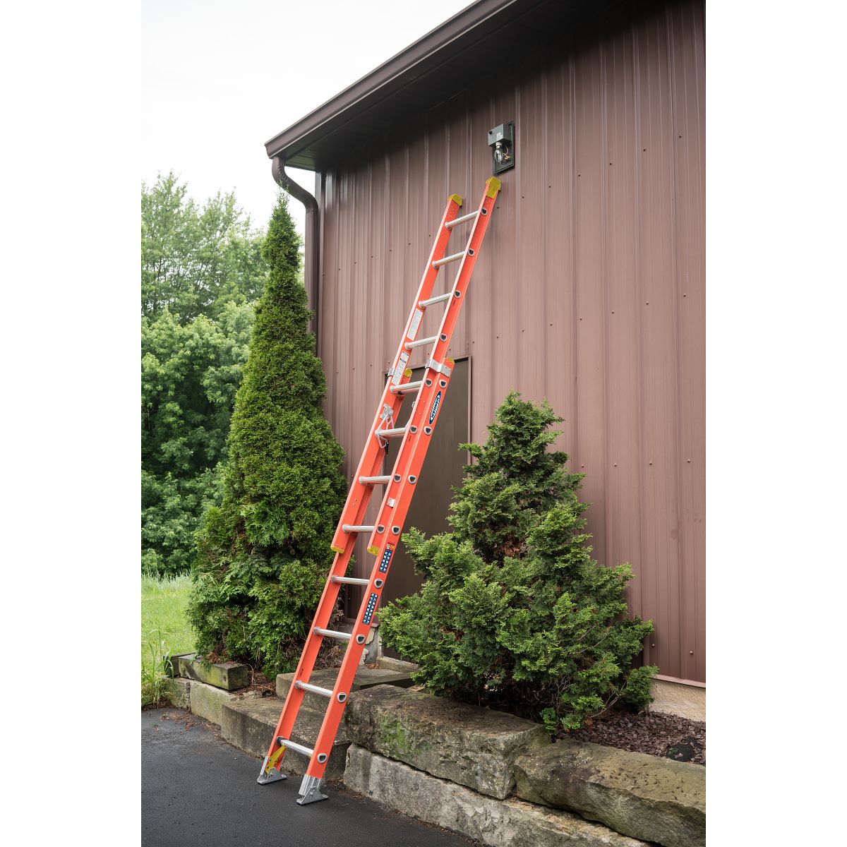 D6216 2 Extension Ladders Werner US